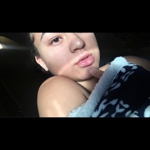 Meet your Posher, Suzanne